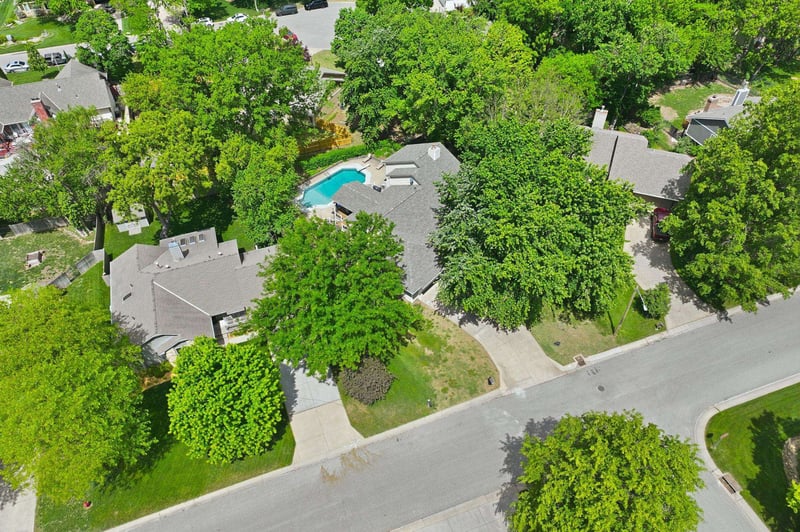 519 Partridge Ln, Derby, KS 67037