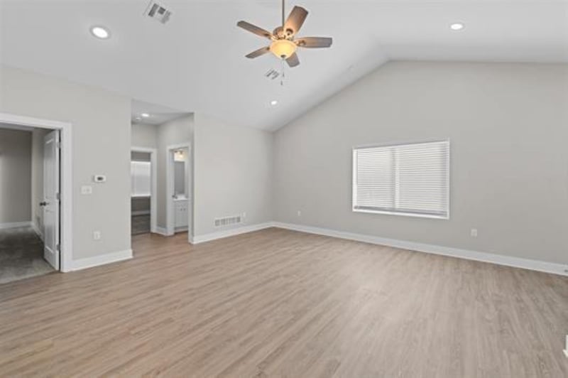 2743 Amelia Ln, Salina, KS 67401
