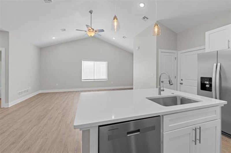 2743 Amelia Ln, Salina, KS 67401
