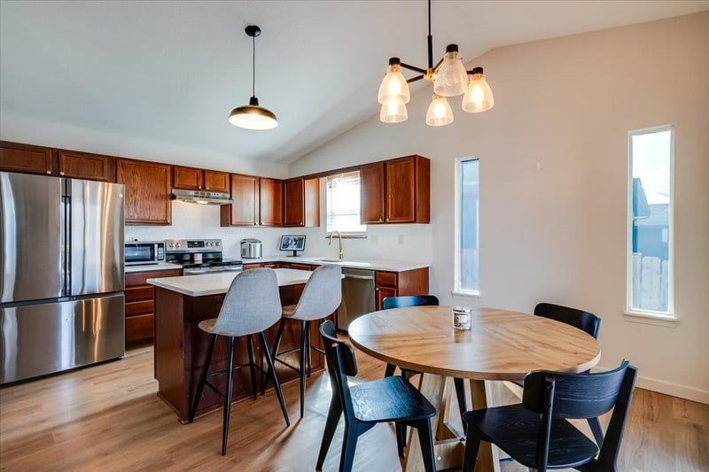 241 Stoneridge St, Valley Center, KS 67147