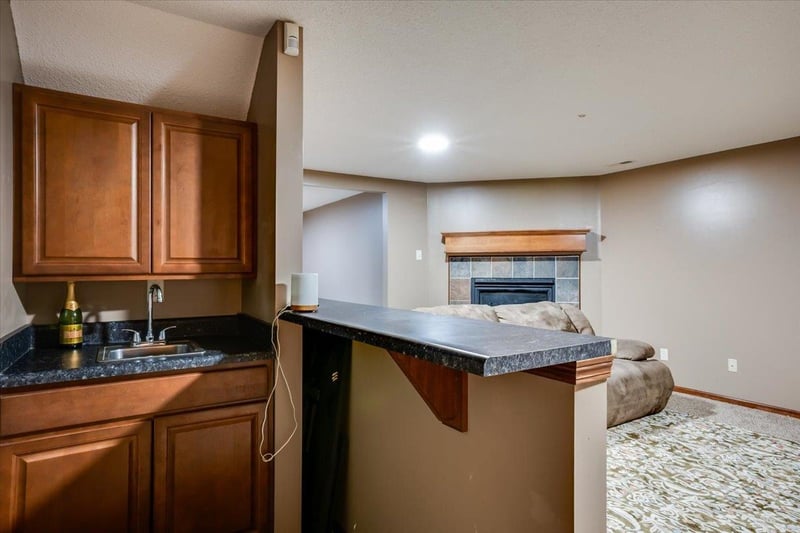 241 Stoneridge St, Valley Center, KS 67147