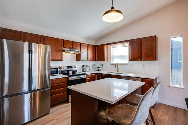 241 Stoneridge St, Valley Center, KS 67147