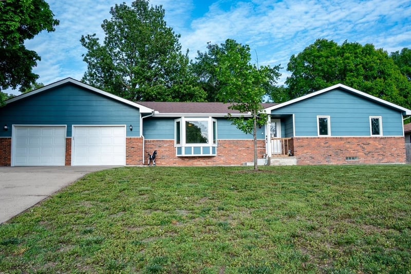 1962 Country Club Rd, El Dorado, KS 67042