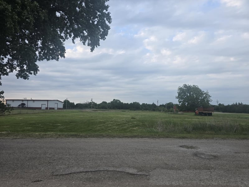 3400 Central Ave, Winfield, KS 67156