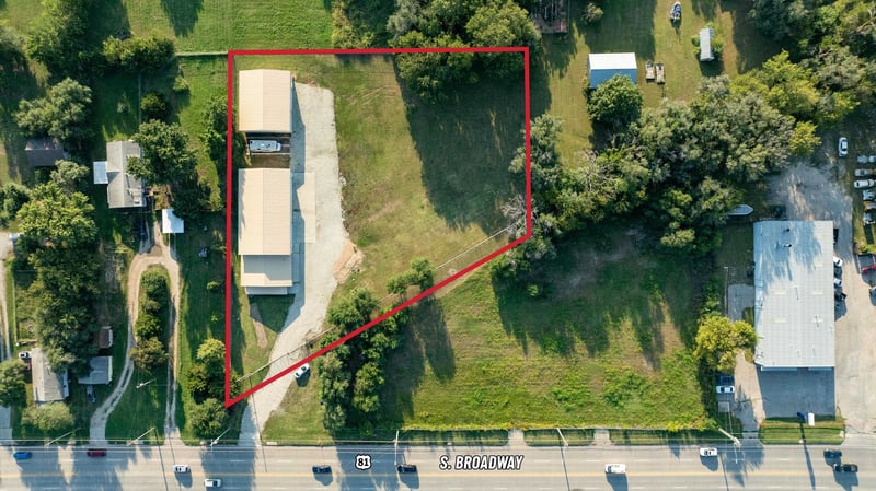 5723 S Broadway, Wichita, KS 67216
