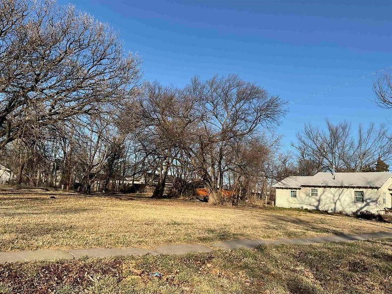 Lots 126-127 N Minnesota St, Wichita, KS 67214