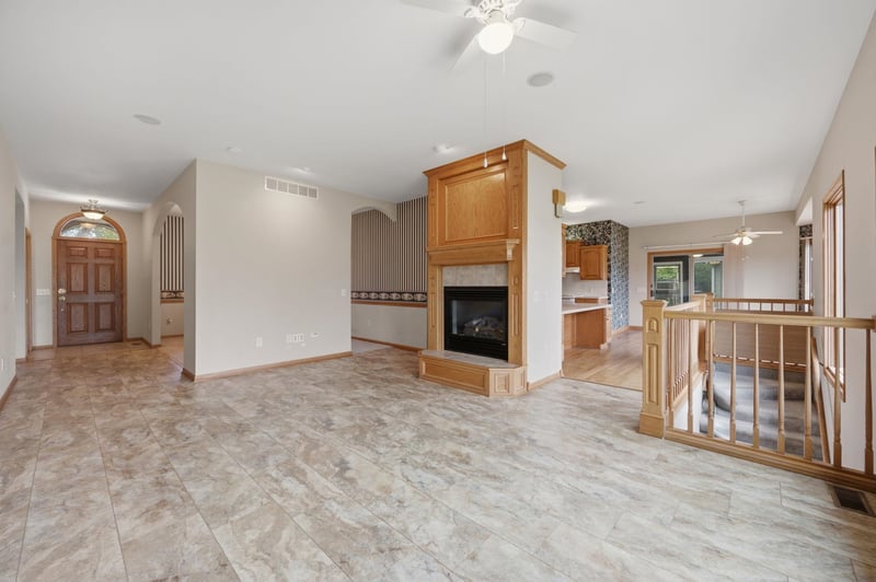 1660 Kay St, Derby, KS 67037