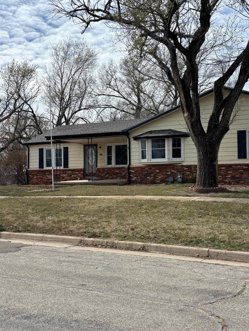 305 N Williams St, Udall, KS 67146