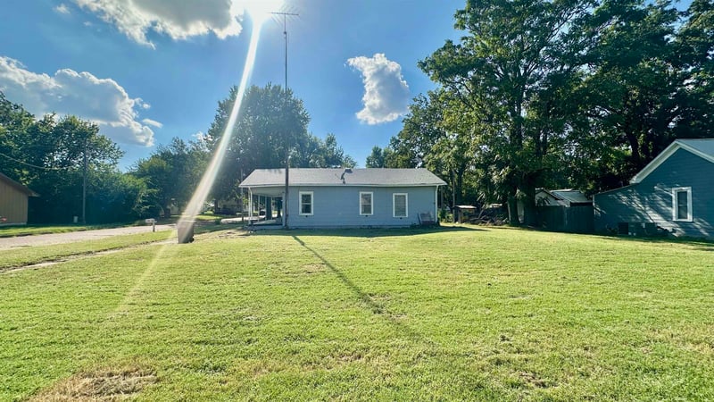 410 E Taylor Ave, Arkansas City, KS 67005