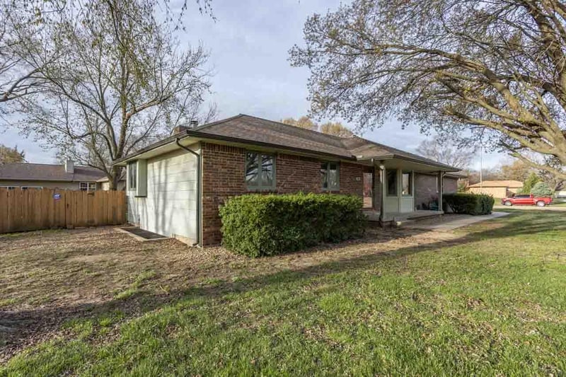 1515 E 82nd St S, Haysville, KS 67060