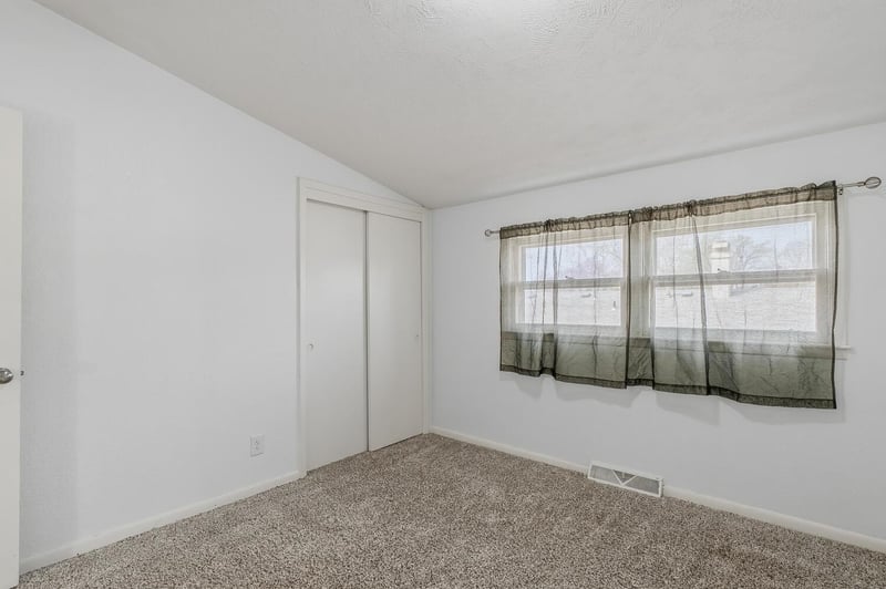 6401 N Randall St, Wichita, KS 67219