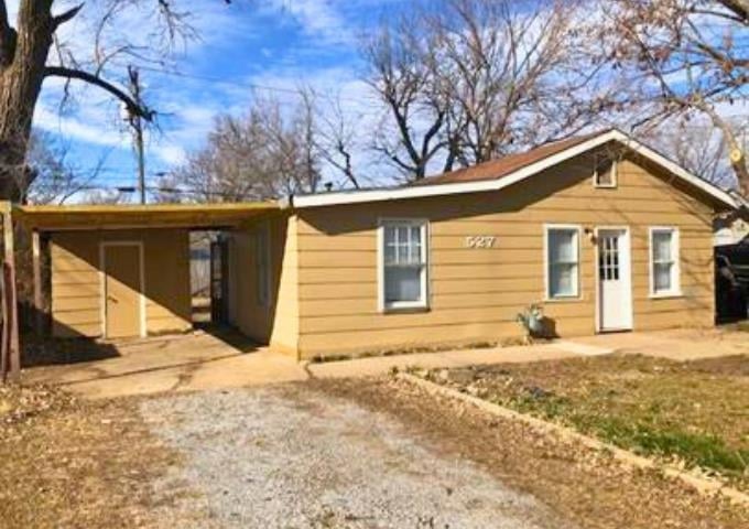 527 Leonine Rd, Wichita, KS 67213