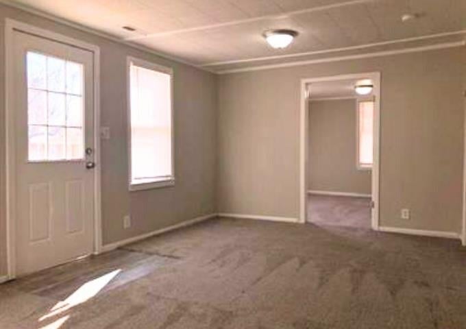 527 Leonine Rd, Wichita, KS 67213