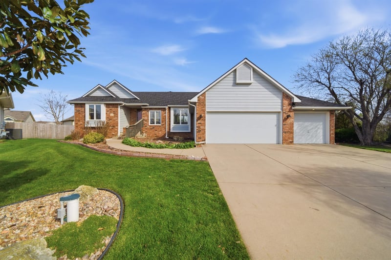 110 Karren Ct, Wichita, KS 67212-5958