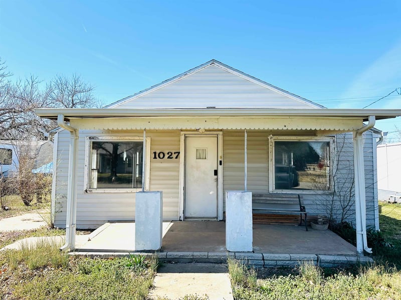 1027 5th St, Salina, KS 67401