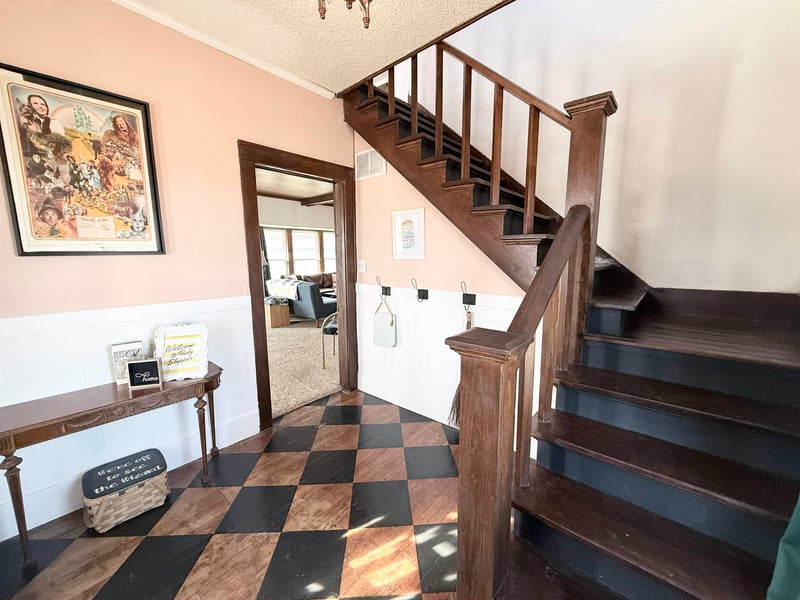 315 N Madison St, Hillsboro, KS 67063