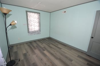 1308 S Pershing Ave, Wichita, KS 67218