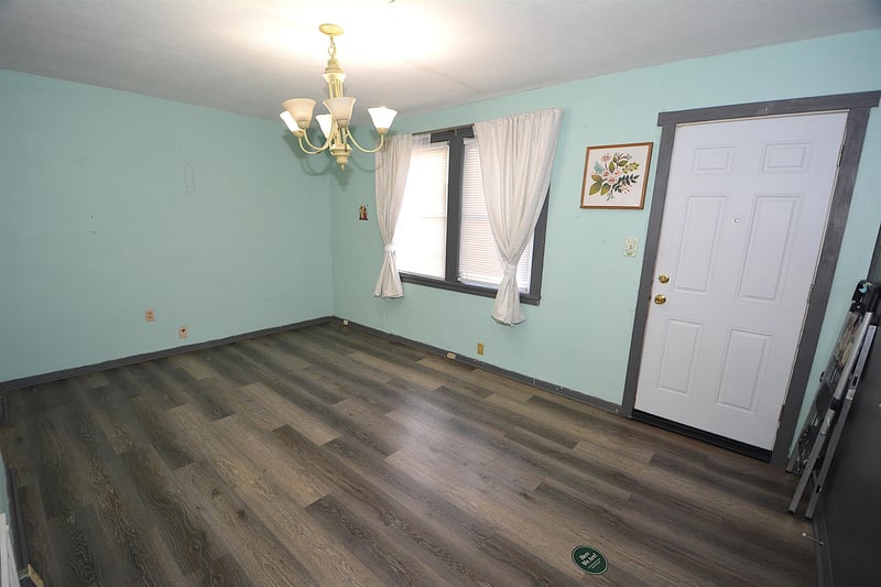 1308 Pershing Ave, Wichita, KS 67218