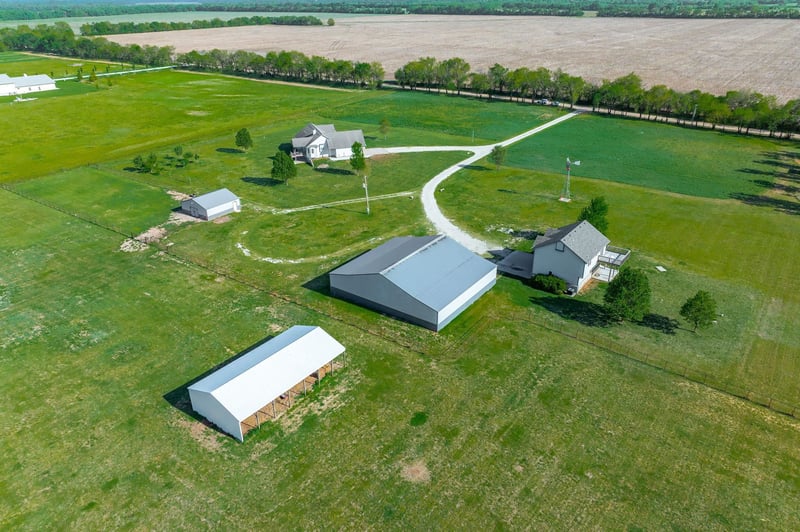 656 110th Ave N, Peck, KS 67120-9029