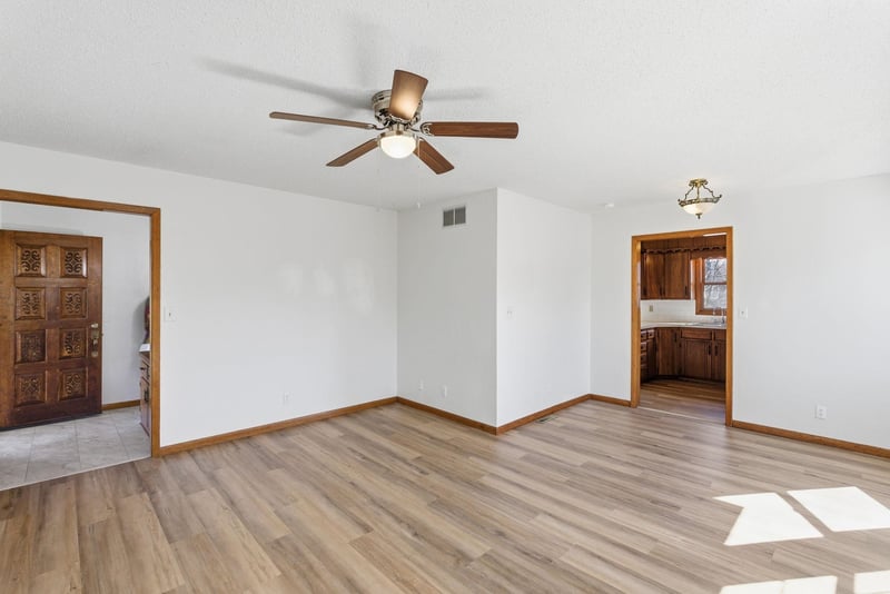 28 Harris , Rose Hill, KS 67133