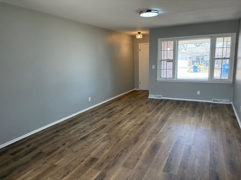 1427 Community Dr, Derby, KS 67037