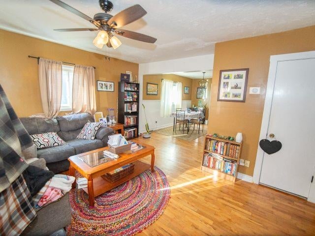 311 S Birch St, Hillsboro, KS 67063