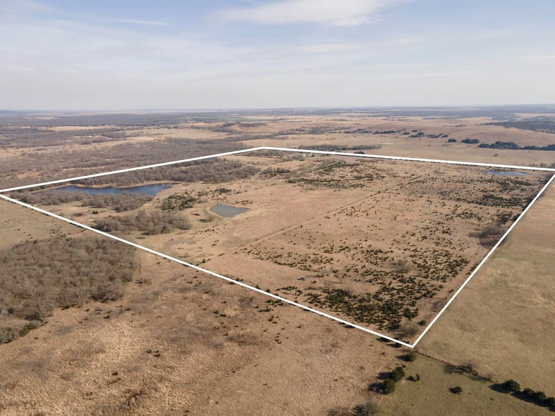 3086 Saddle Rd, Elk City, KS 67344