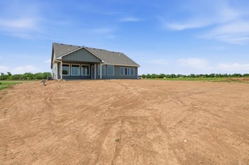 505 Maple Leaf Cir, Newton, KS 67114