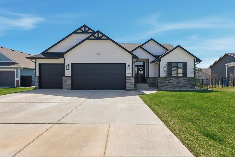 3432 S Lori Ct, Wichita, KS 67210
