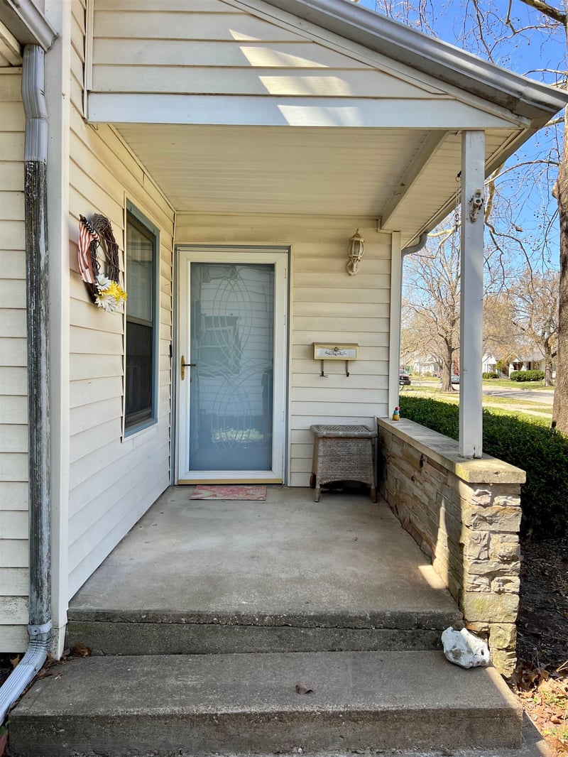 821 10th , Winfield, KS 67005