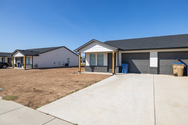 185 Indian Lakes Dr & 4 Additional Units, Clearwater, KS 67026