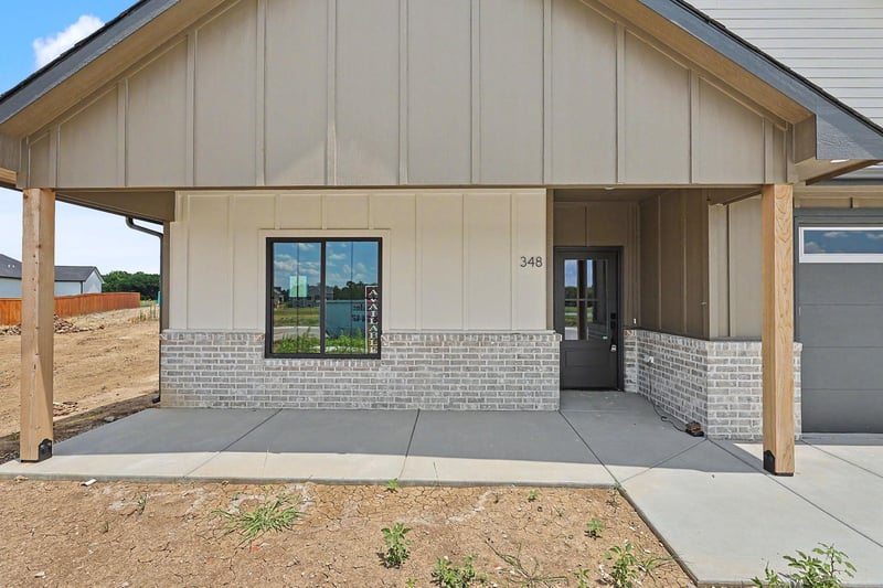 348 Buckland St, Derby, KS 67037