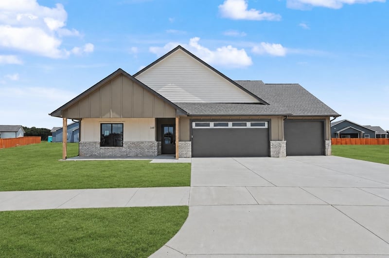 348 S Buckland St, Derby, KS 67037