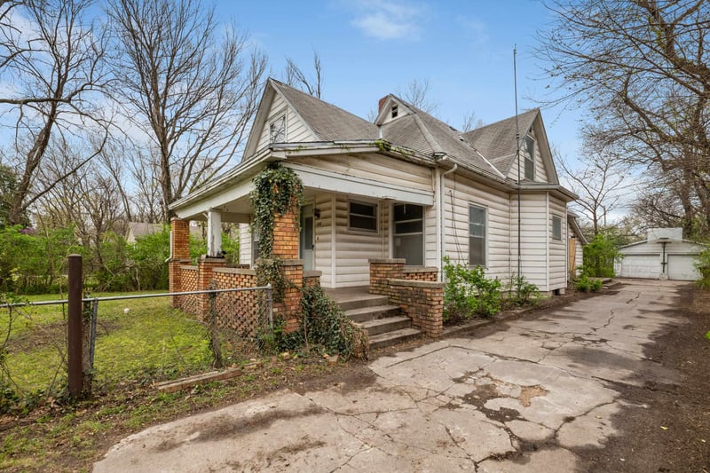 1315 W 35th St N, Wichita, KS 67204