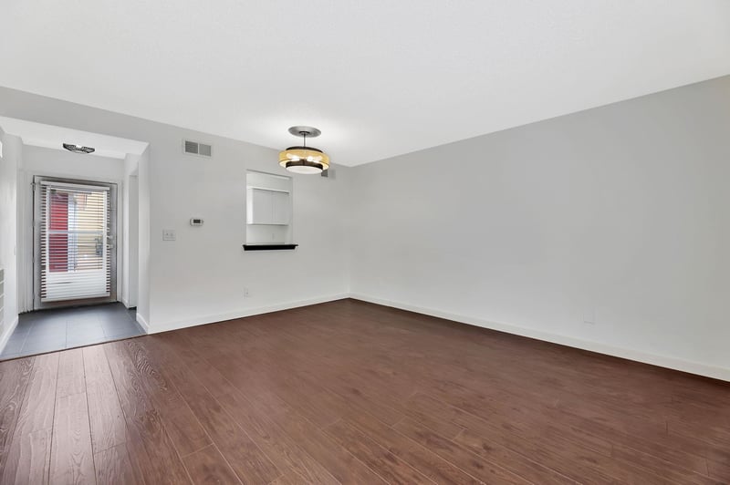 6725 N Shade Ln Apt 1502, Wichita, KS 67212