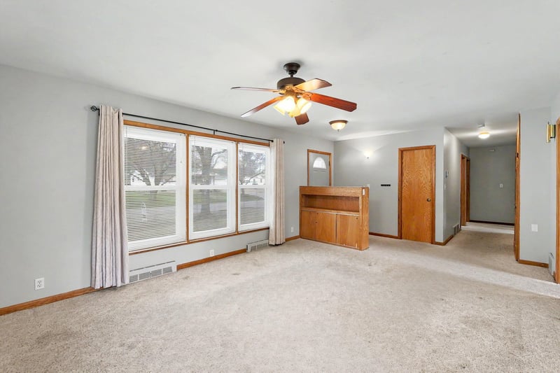 2310 Rosewood Ave, North Newton, KS 67117