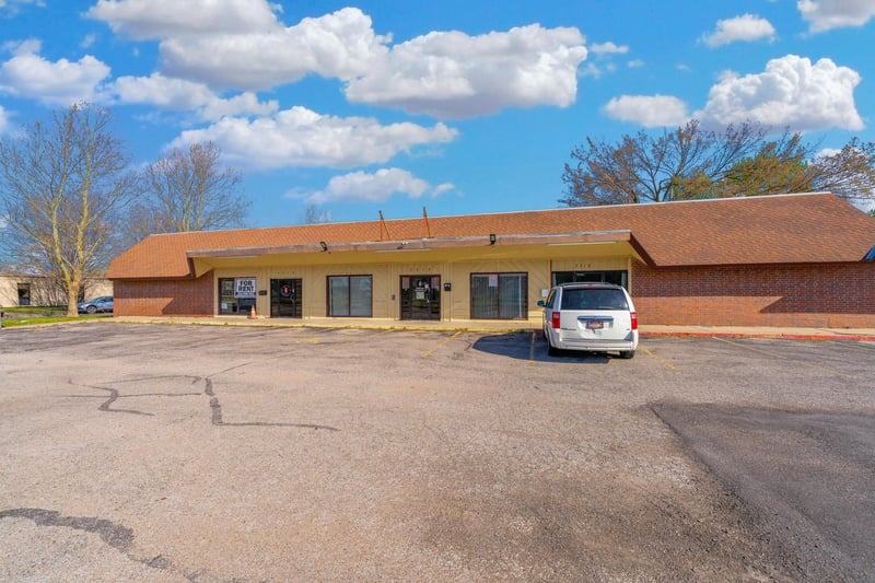 3312 Douglas , Wichita, KS 67206