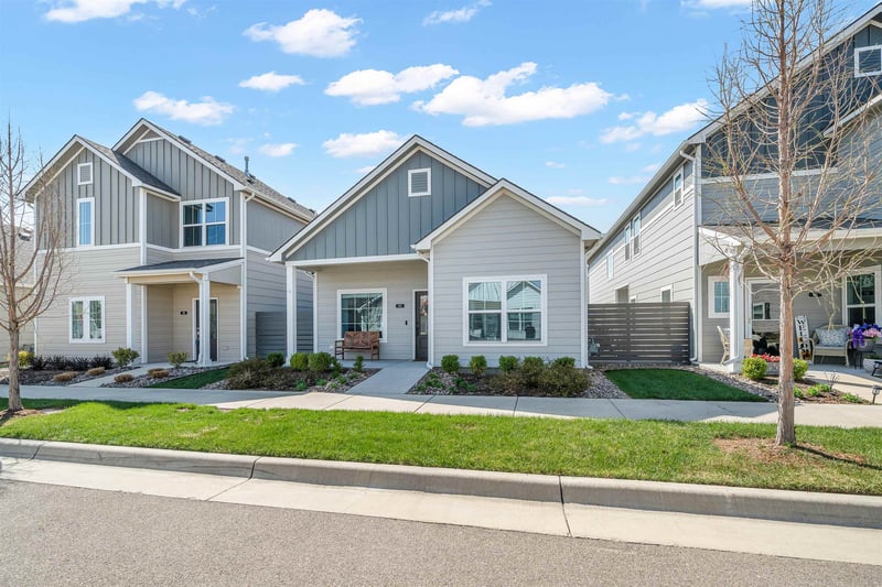 415 Park Pl, Andover, KS 67002