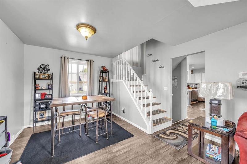 210 Hymer Dr, Sedgwick, KS 67135