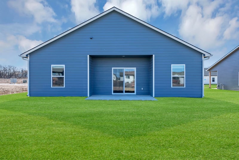 9415 Hurst St, Wichita, KS 67210