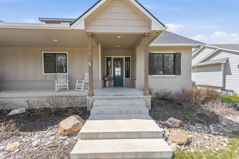 4929 W Wavecrest Cir, Wichita, KS 67205