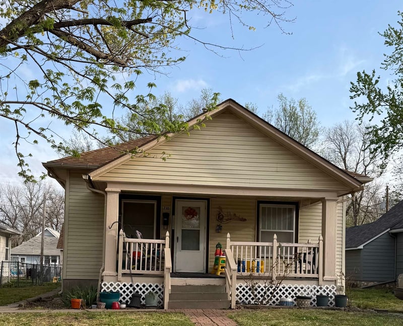 710 14th Ave, Winfield, KS 67156