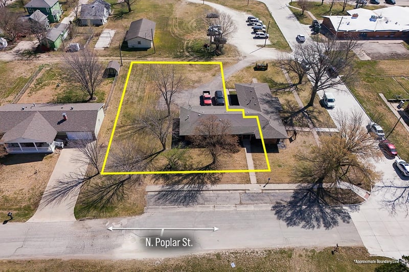 504 Poplar , Peabody, KS 66866