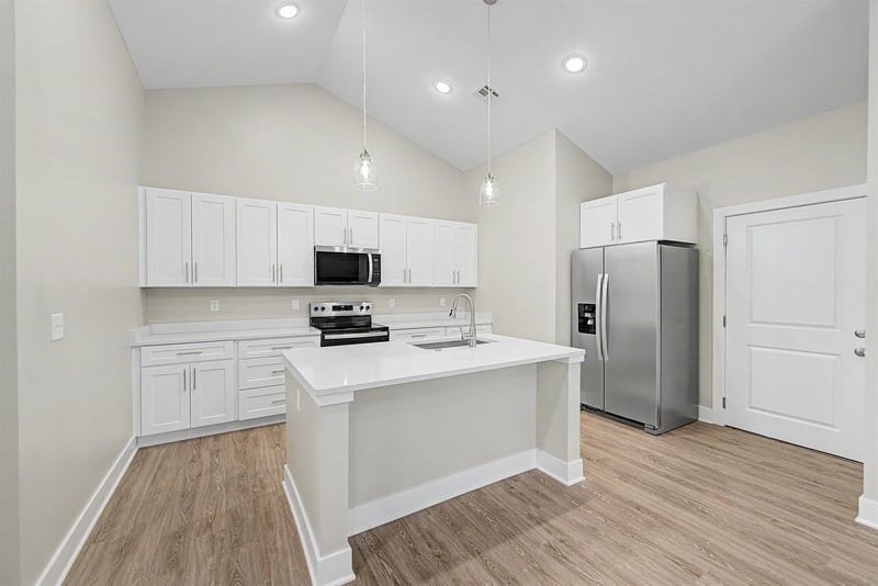 2718 Amelia Ln, Salina, KS 67401