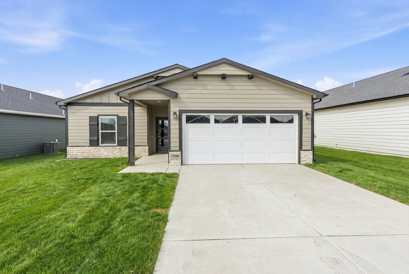 3580 E Hollandale St, Derby, KS 67037-7820