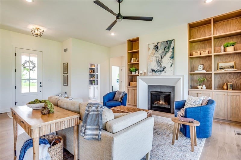 9646 Cedar Ln, Maize, KS 67101