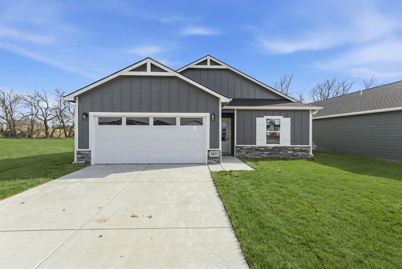 3571 E Bearsden St, Derby, KS 67037-7821