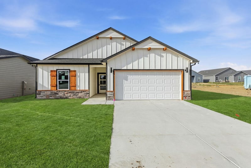 3560 E Bearsden St, Derby, KS 67037-7821