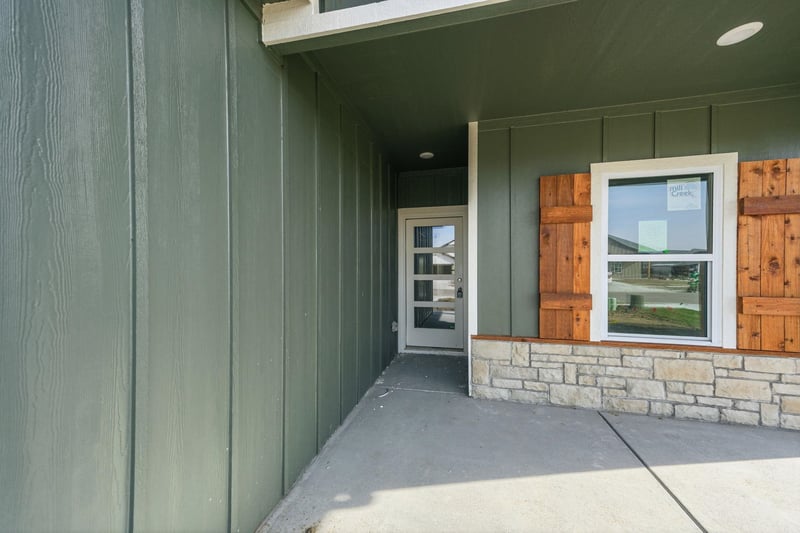 3561 E Bearsden St, Derby, KS 67037-7821