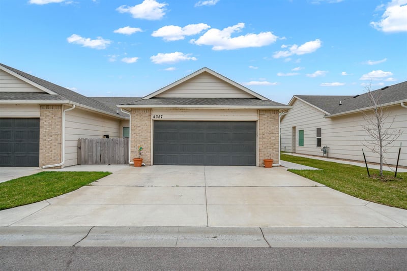 4357 N Sandplum St, Wichita, KS 67205
